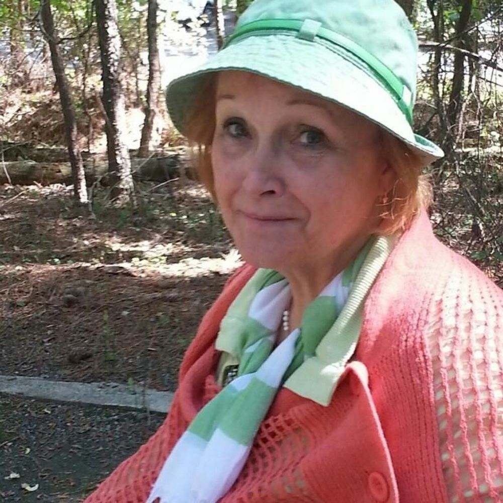 Meet your Posher, Frances